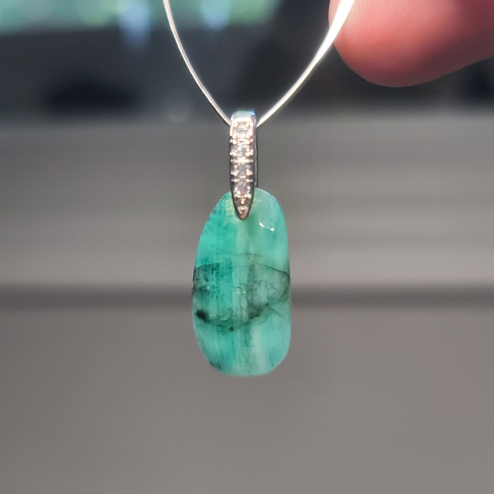 Natural 6.11 CT Emerald Fancy Rose Cut Pendant